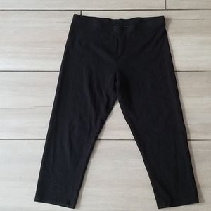 2 pairs of Capri Leggings